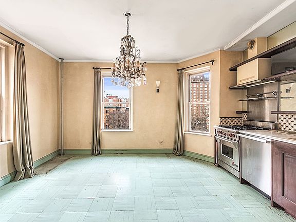 2nd image of 295 W 11th St APT 5K