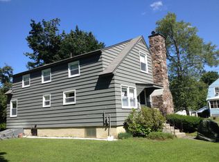 6 Mountain St, Great Barrington, MA 01230