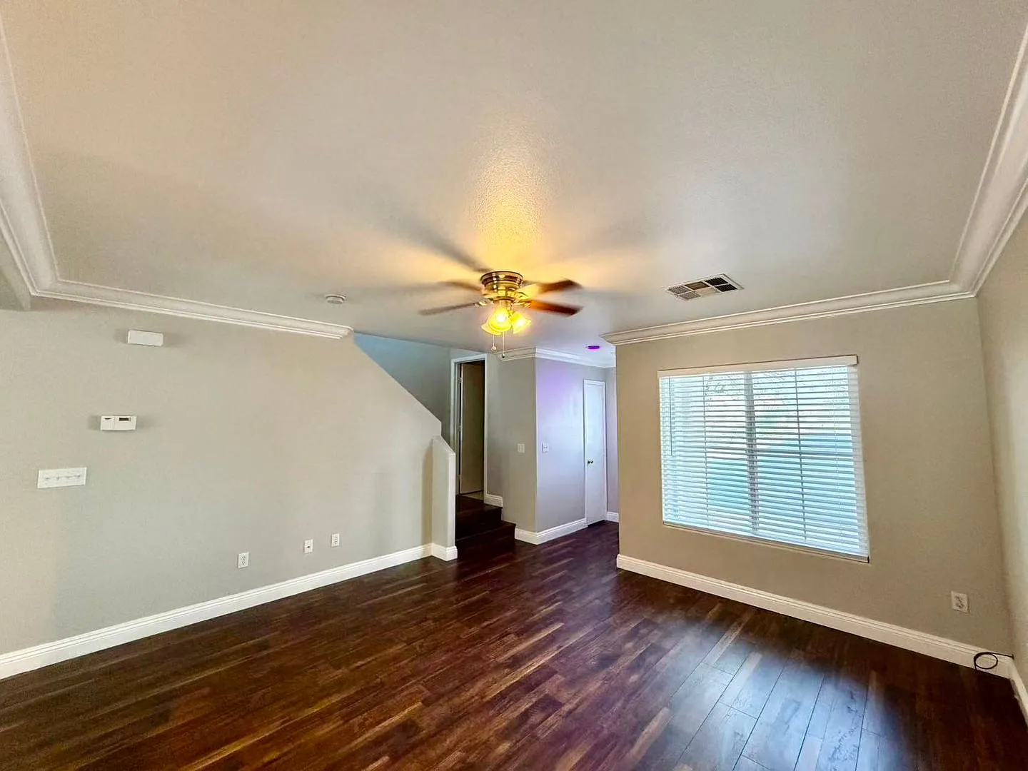 Beautiful two-story home featuring 3 bedrooms, 2.5 bathrooms — Photo 4