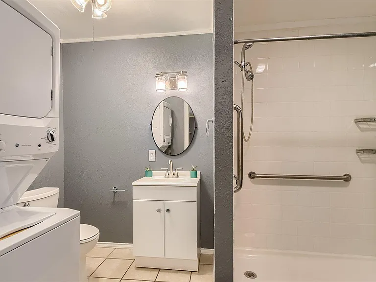 42 Anthony St — Photo 12