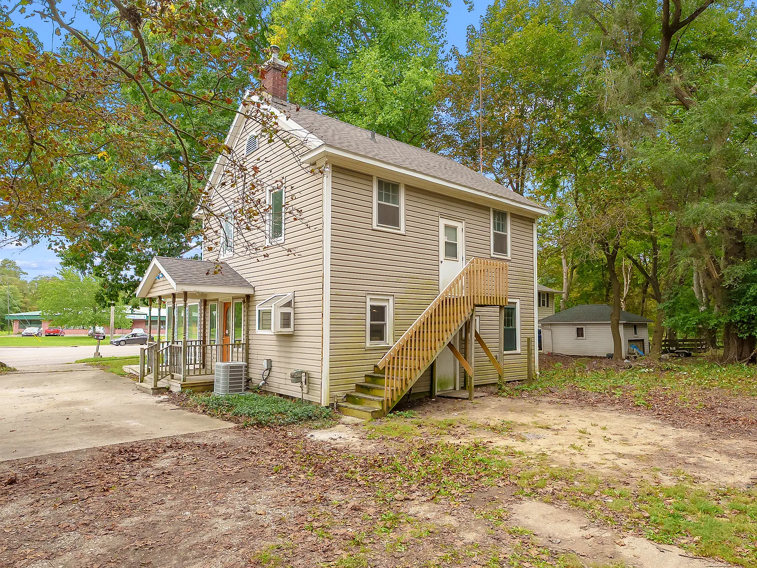 3 bed, 1.5 bath, 1550 sqft, $2,200 — Photo 4