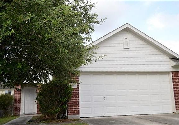 2nd image of 21922 Hemlock Park Dr