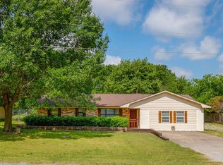 205 Brown St, Tom Bean, TX 75489