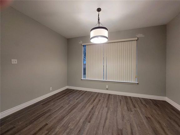 5th image of 1812 Coral Dr