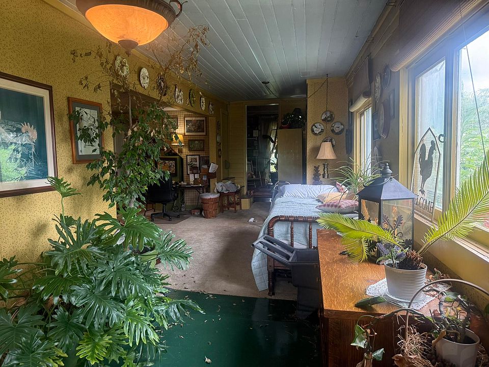 16th image of 5253 Raymond Rd