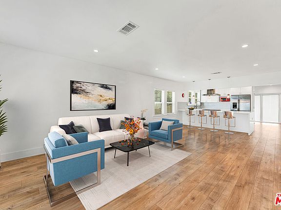 2nd image of 1333 S Hudson Ave #1333