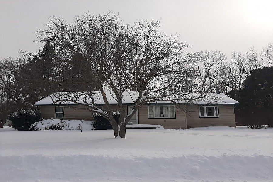 1st image of 1055 Saratoga Ln