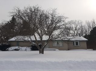 1055 Saratoga Ln, Saginaw, MI 48601
