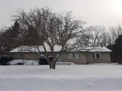 1055 Saratoga Ln, Saginaw, MI, 48601