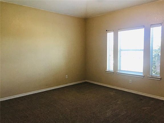 3rd image of 9305 Cynthia Ct