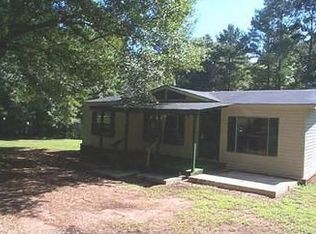 1034 Minnie Sewell Rd, Grantville, GA 30220