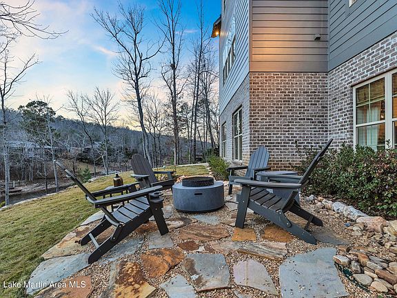 4th image of 218 Long Branch Dr