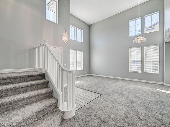 5th image of 9740 Pine Thickett Ave