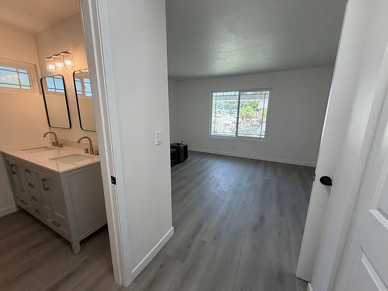 2512 W Fulcrum Pl #HOUSE — Photo 19