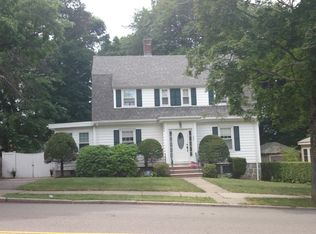 296 Lagrange St, West Roxbury, MA 02132