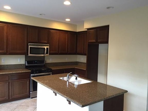 4th image of 40161 Canton Ct