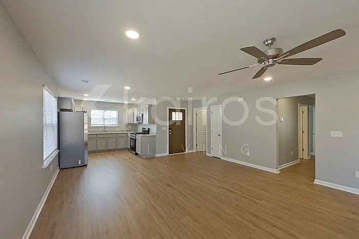 349 Angela St — Photo 3
