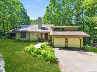11 Two Buck Ring, Burlington, CT 06013