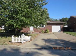 1824 S Fairlawn Ave, Evansville, IN 47714