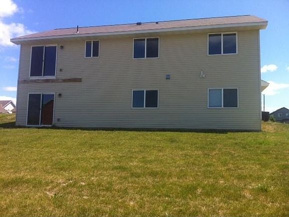 2nd image of 409 4th Ave NE