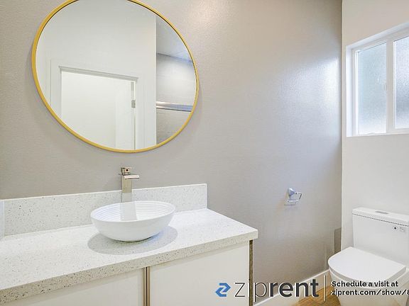 5th image of 5641 Riverton Ave #5641