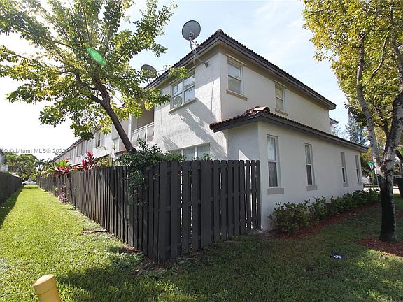 5th image of 8189 NW 116th Ct