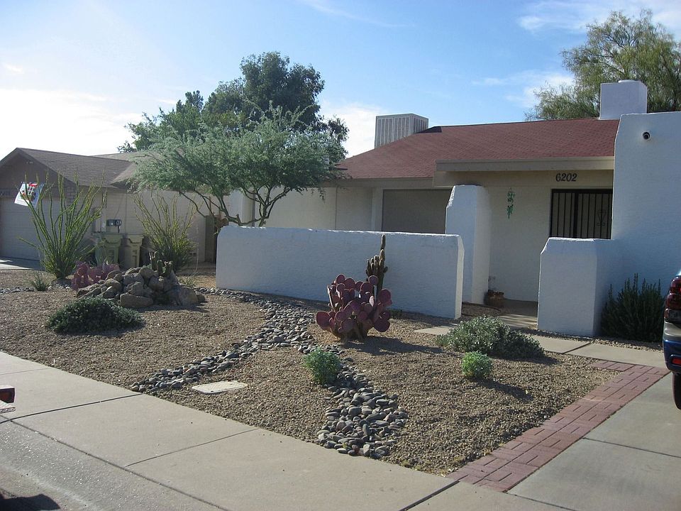 Desert Landscaping in Front