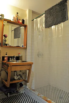 Rented by EXR | media 20