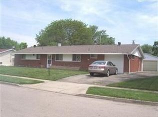320 E Eppington Dr, Dayton, OH 45426
