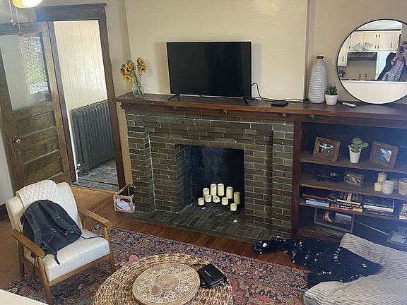 2nd image of 1255 N Emerson St #6