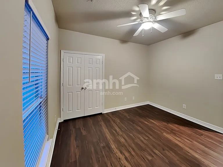 504 Forest Glen St — Photo 16