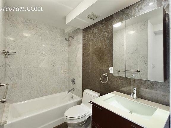 5th image of 2332 31st Dr APT 5R