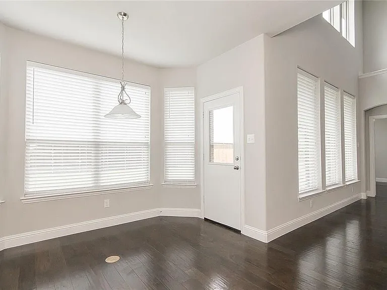 2309 Truro Dr — Photo 11