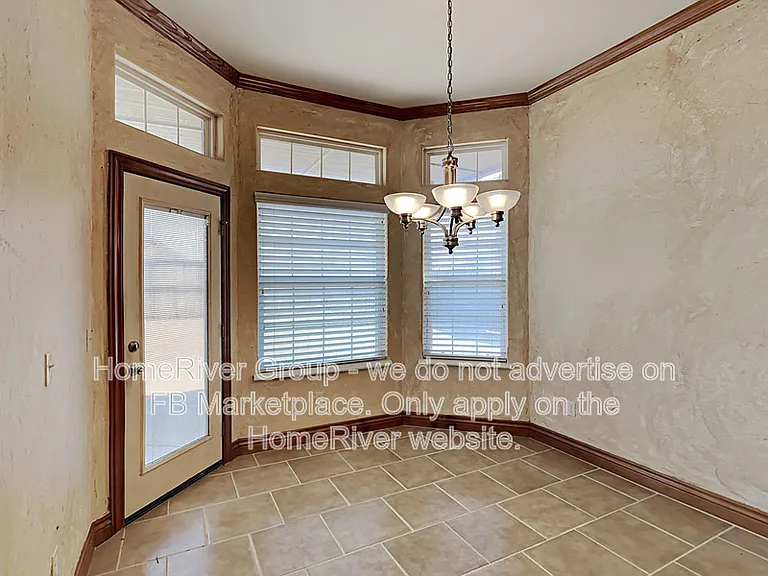 13113 SW 2nd Ter — Photo 3