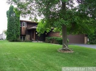 8988 Magnolia Ln N, Maple Grove, MN 55369
