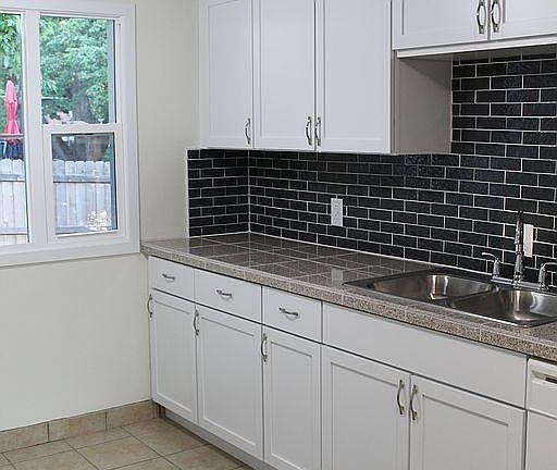 5th image of 2200 S 58th St