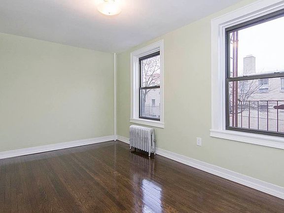 4th image of 21-15 27th St #B1