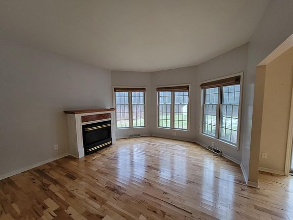3rd image of 3248 W 16th Ave