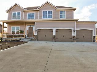 3705 NE 80th St, Kansas City, MO 64119