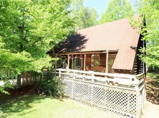 465 Lakeside Trl, Martin, GA 30557
