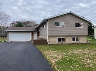 N7782 County Road J, Iola, WI 54945