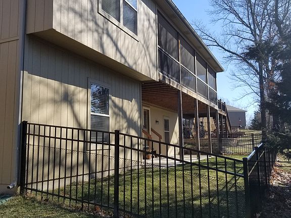 3rd image of 3024 Somerset Dr