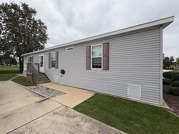 2nd image of 4929 Colonial Dr #179