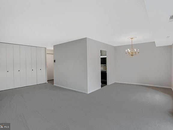 2nd image of 6001 Arlington Blvd APT 508