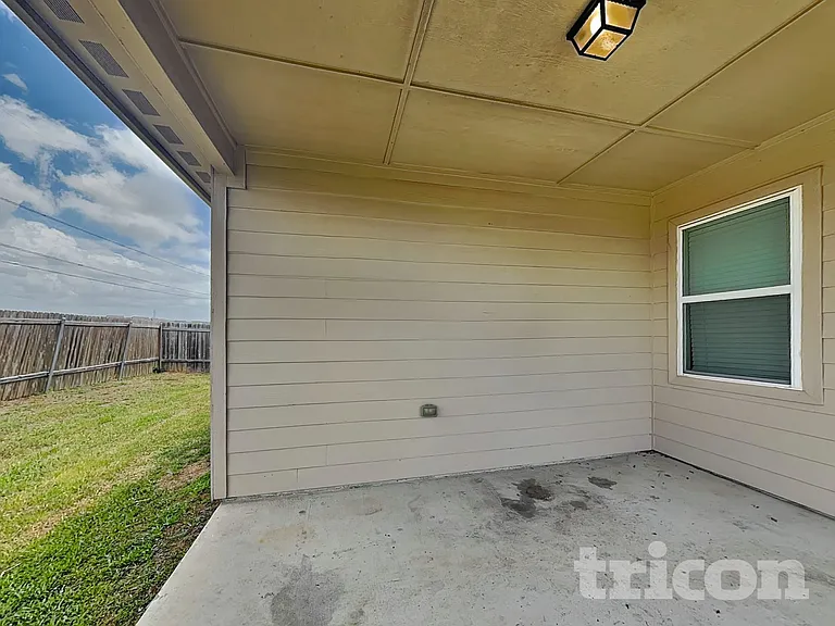 135 Houston Pl — Photo 19