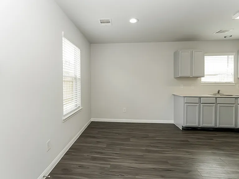 2410 High Island Way — Photo 9