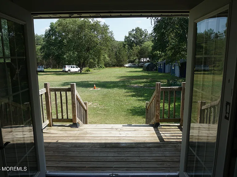 1385 W Veterans Hwy — Photo 25