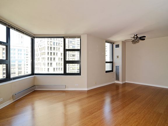 3rd image of 401 E Ontario St APT 1605