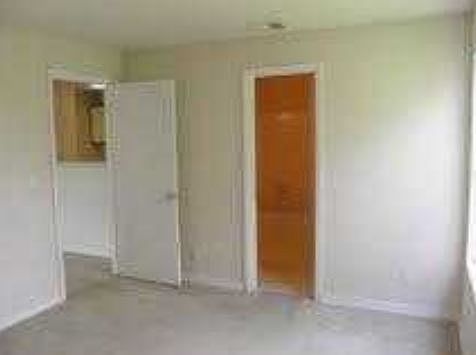 3rd image of 4716 Walden Cir APT 1637