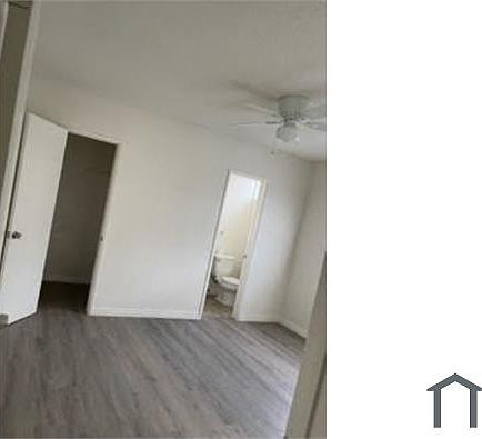 2nd image of 3305 W Florence Ave APT 2